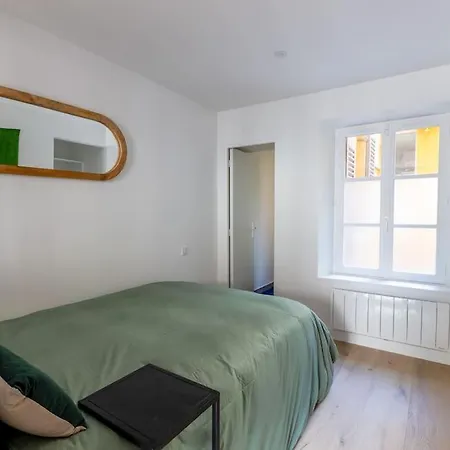 Contemporain Renove A 14eme Apartment Paris