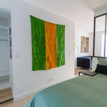 Contemporain Renove A 14eme Apartment
